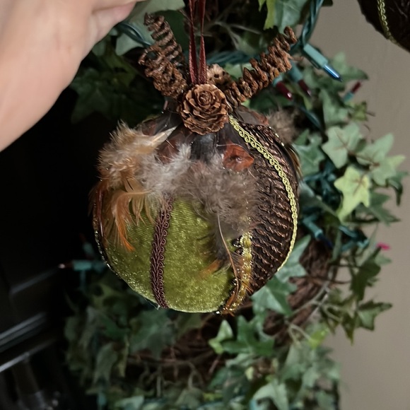 Set of 4 Christmas Ornaments - Picture 6 of 6